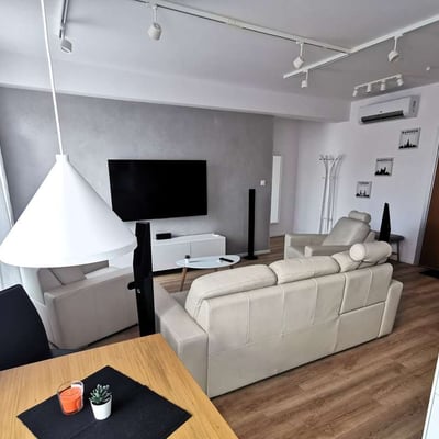 Alquiler de un moderno apartamento de 2 habitaciones en el complejo Bulwary Drobnera, 48 m², Breslavia, Polonia